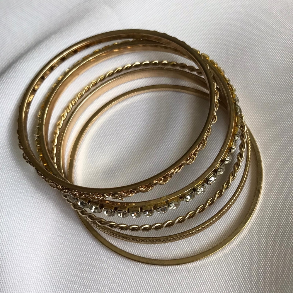 5 bracelets